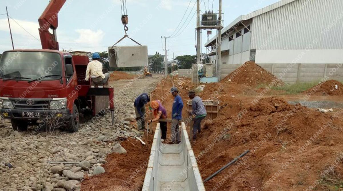 cara pemasangan uditch beton precast